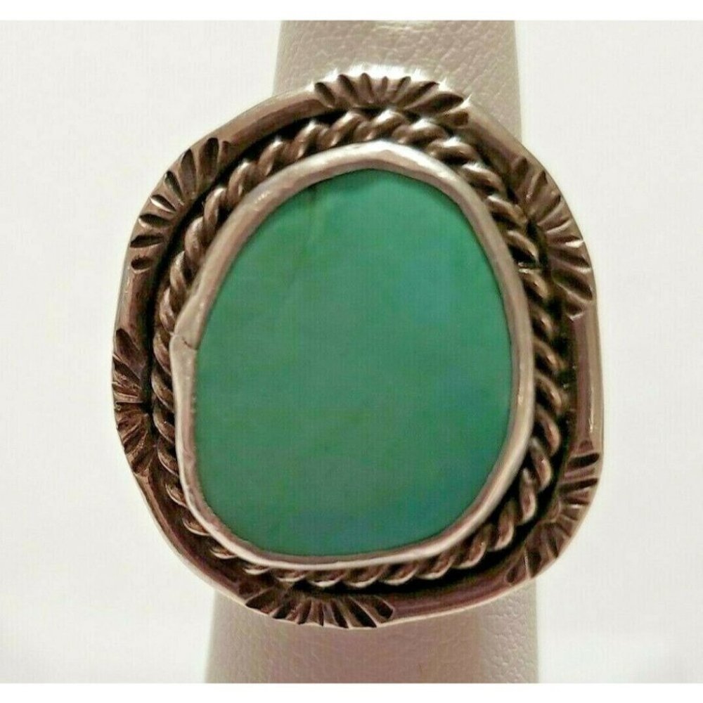 Navajo Vintage Turquoise Ring sz 5  (1124)